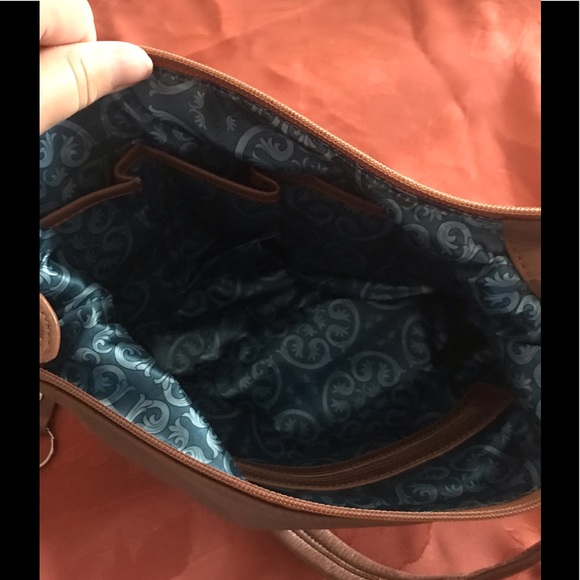 EUC Stone Mountain Handbag. Buttery soft leather. Brown w/silver hardware. - Picture 5 of 7